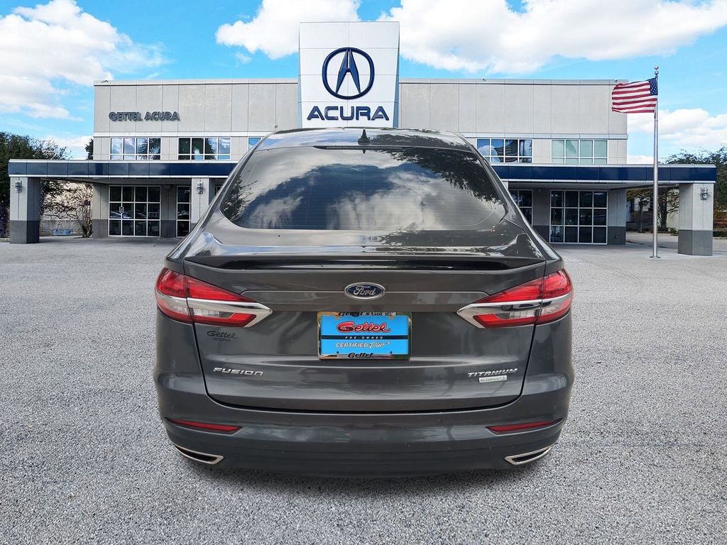 2020 Ford Fusion Titanium photo 5
