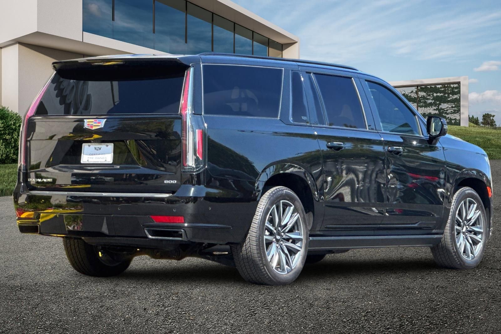 2024 Cadillac Escalade ESV Sport Platinum photo 3