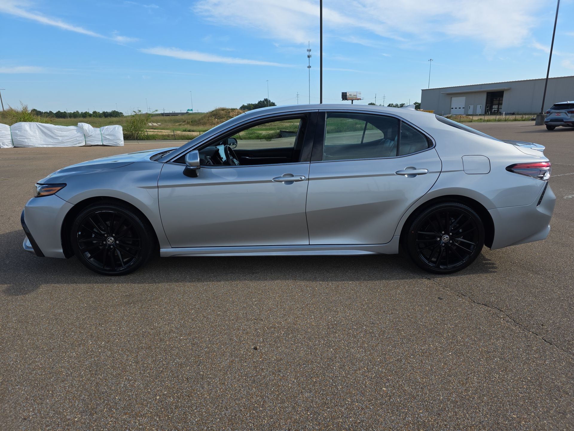 2022 Toyota Camry XSE photo 5