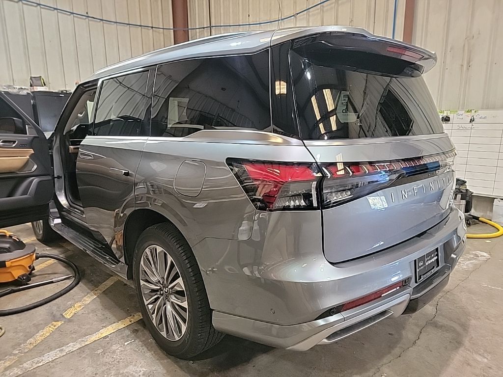 2025 Infiniti QX80 Sensory photo 4