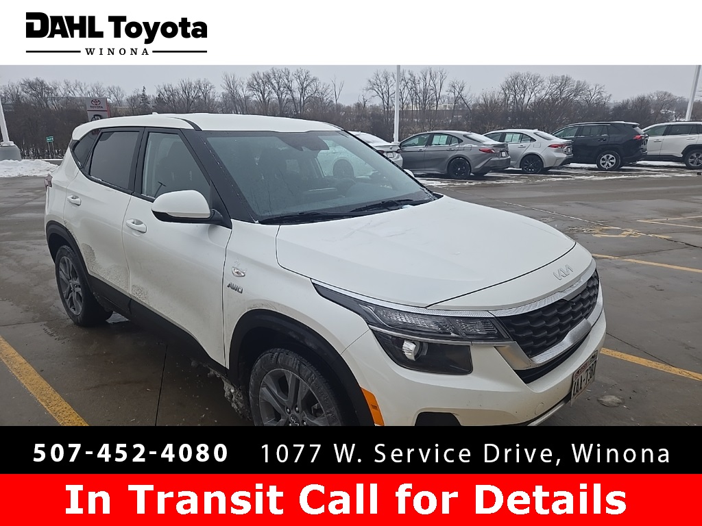 2023 Kia Seltos LX's photo