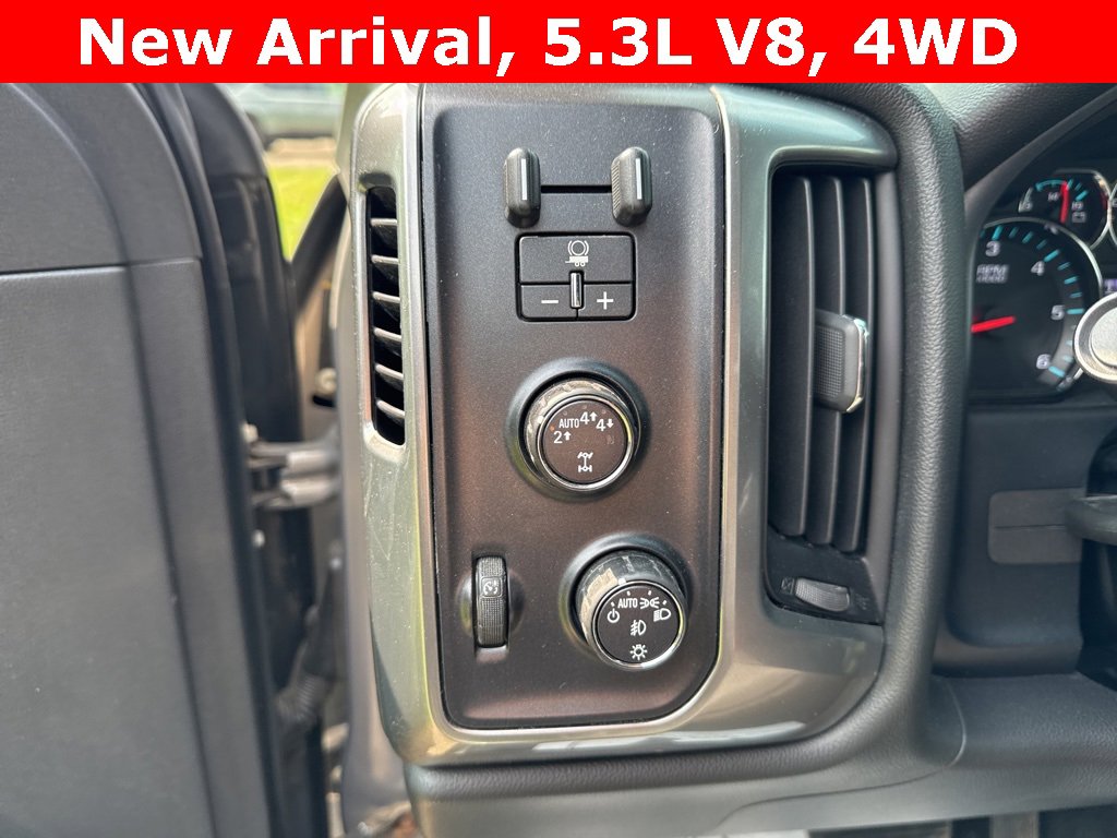 2017 Chevrolet Silverado 1500 LT photo 13
