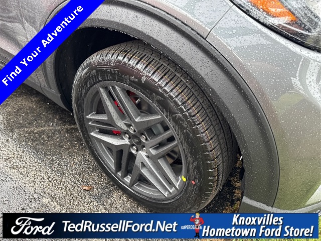 2026 Ford Explorer ST photo 3