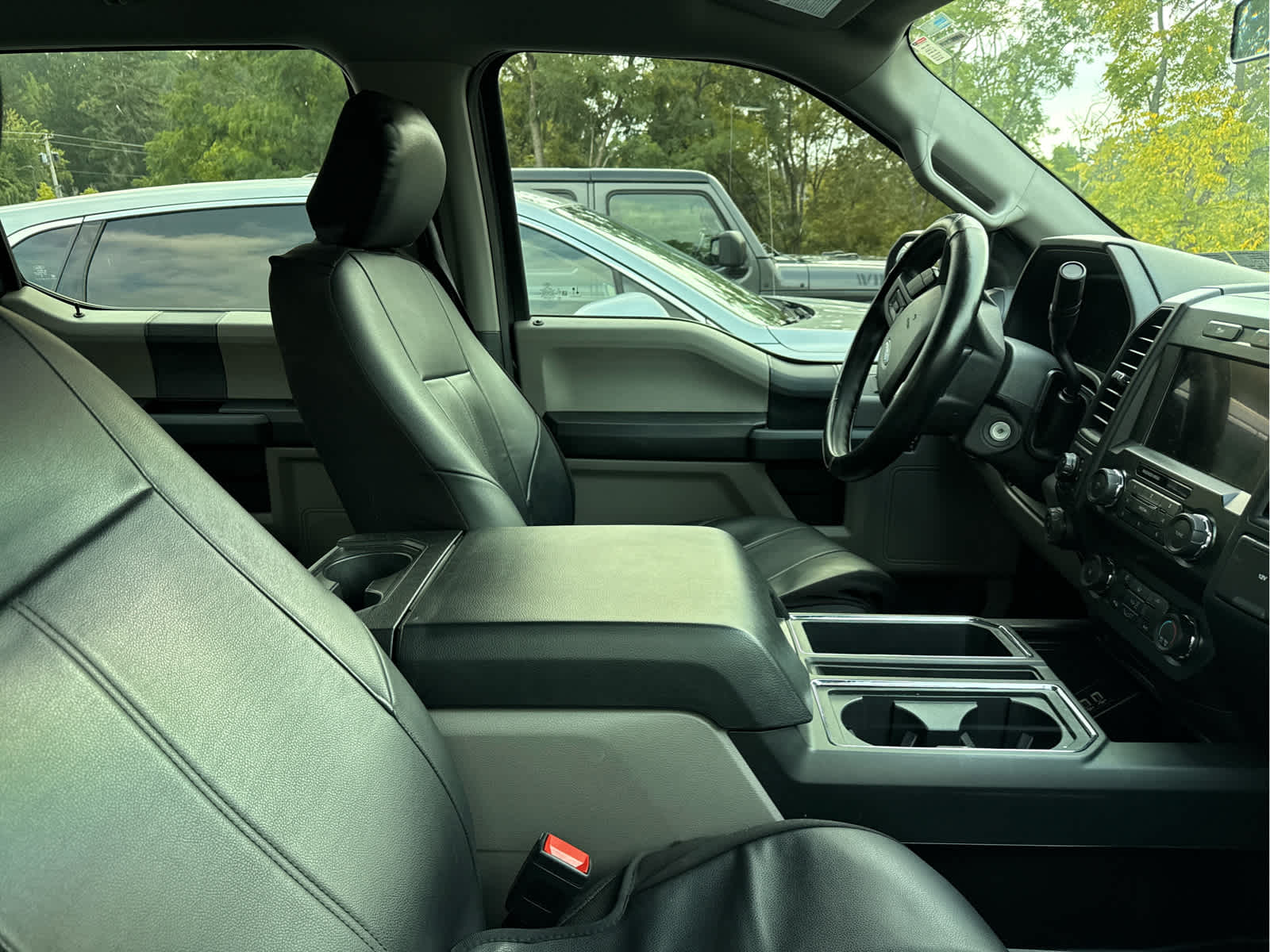 2020 Ford F-150 XL photo 2