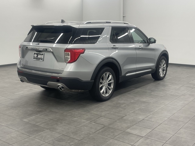 2023 Ford Explorer Limited photo 2