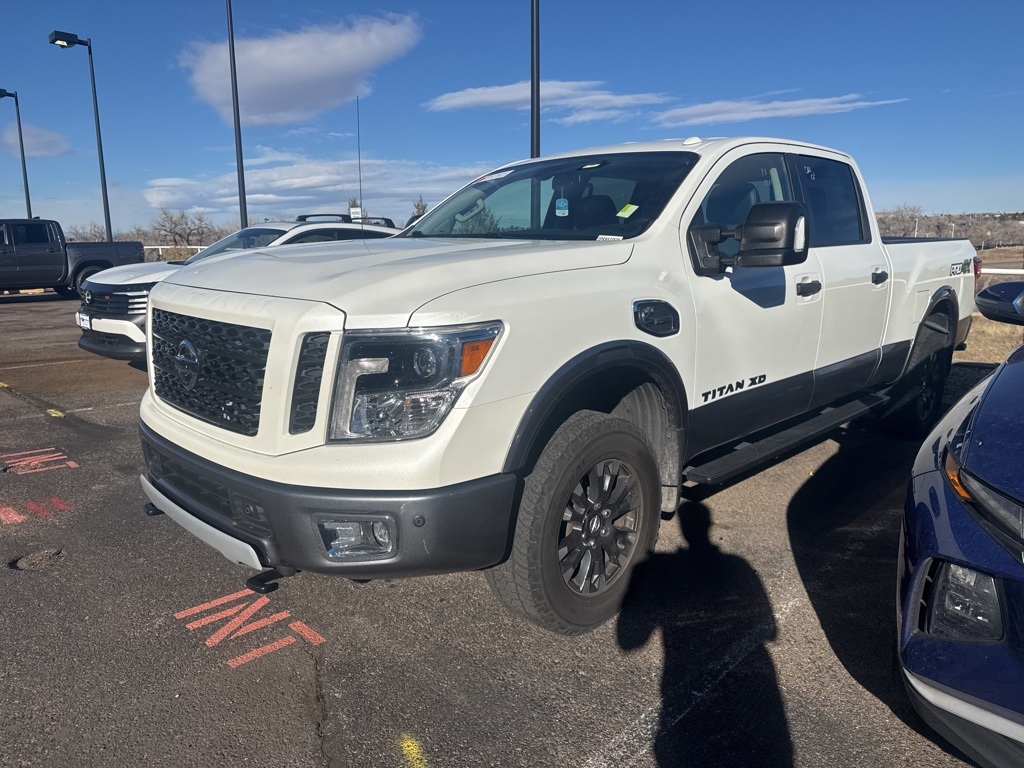 2019 Nissan Titan XD Pro-4X's photo