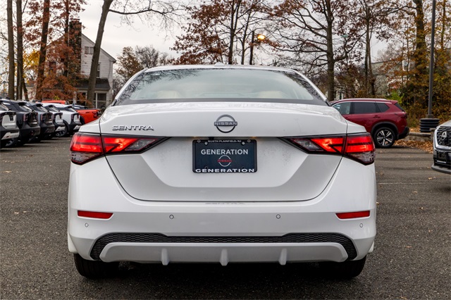 2025 Nissan Sentra SV photo 4