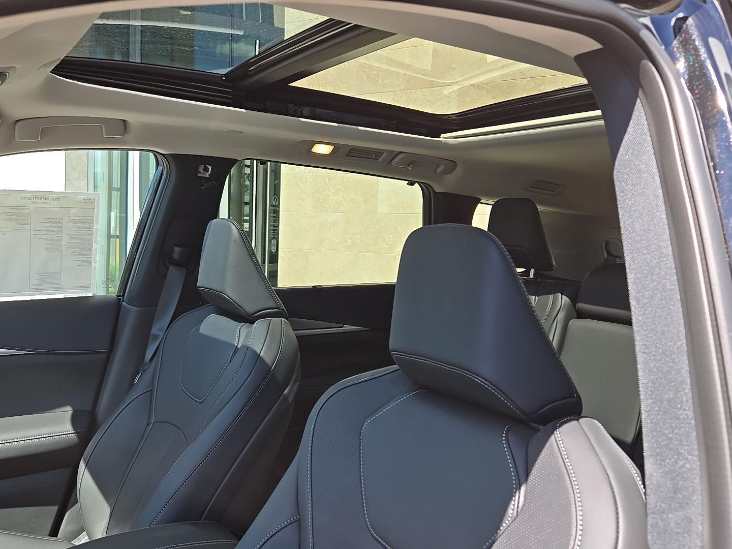 2026 Infiniti QX60 Luxe AWD photo 7