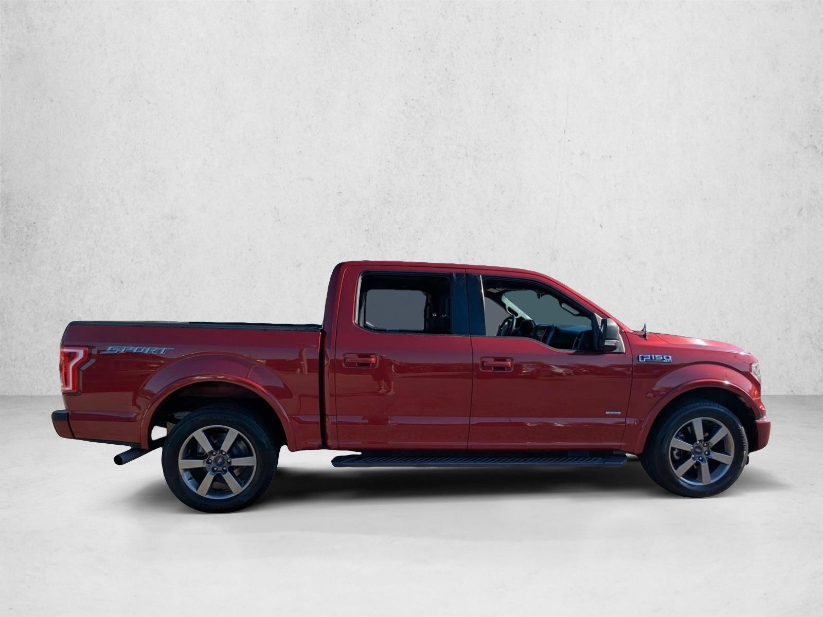 2017 Ford F-150 XLT photo 4