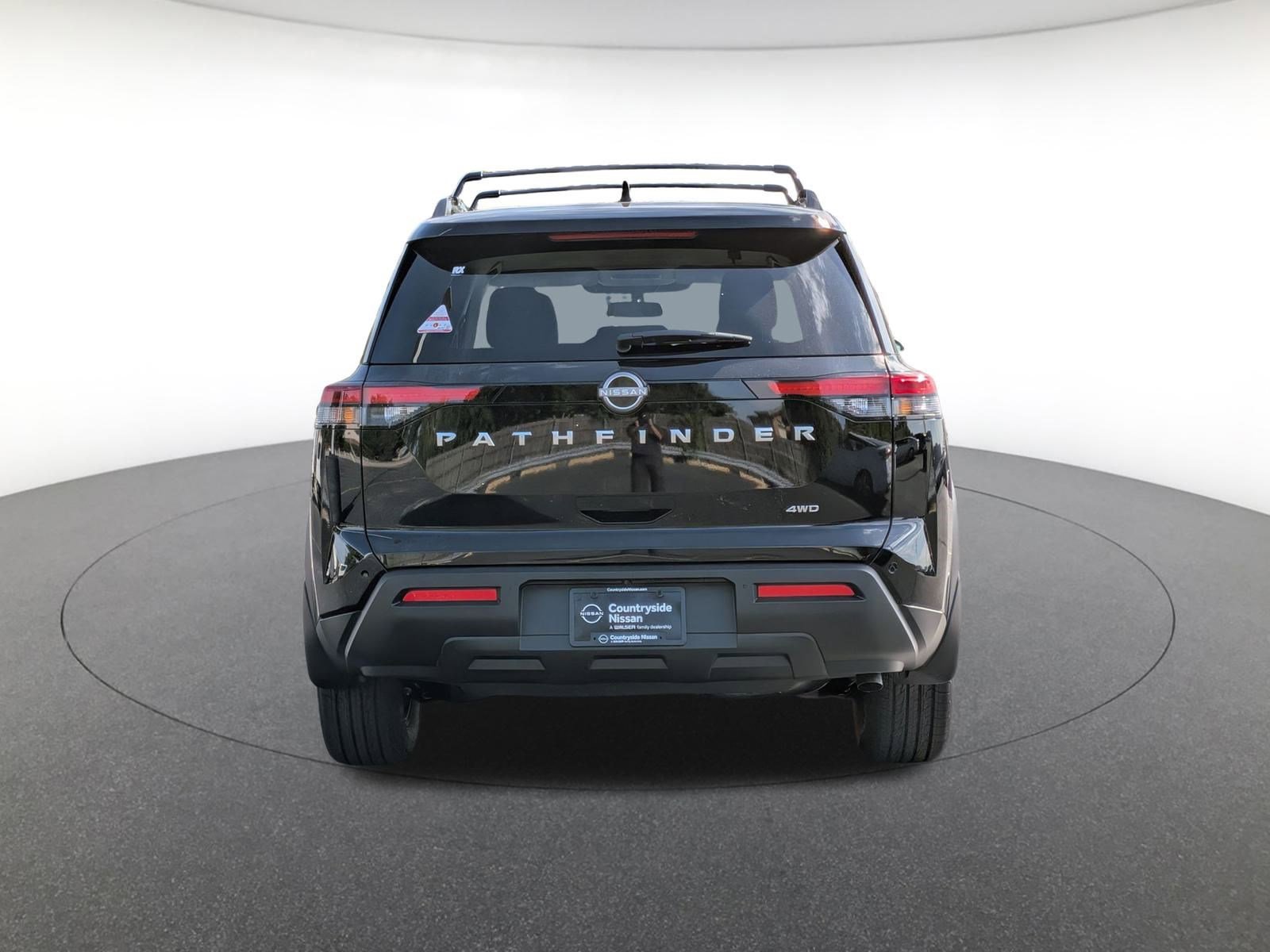 2025 Nissan Pathfinder SV photo 6