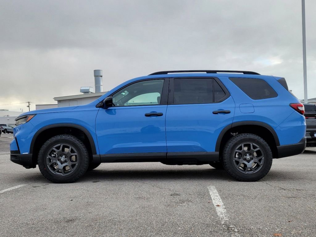 2025 Honda Pilot TrailSport photo 4
