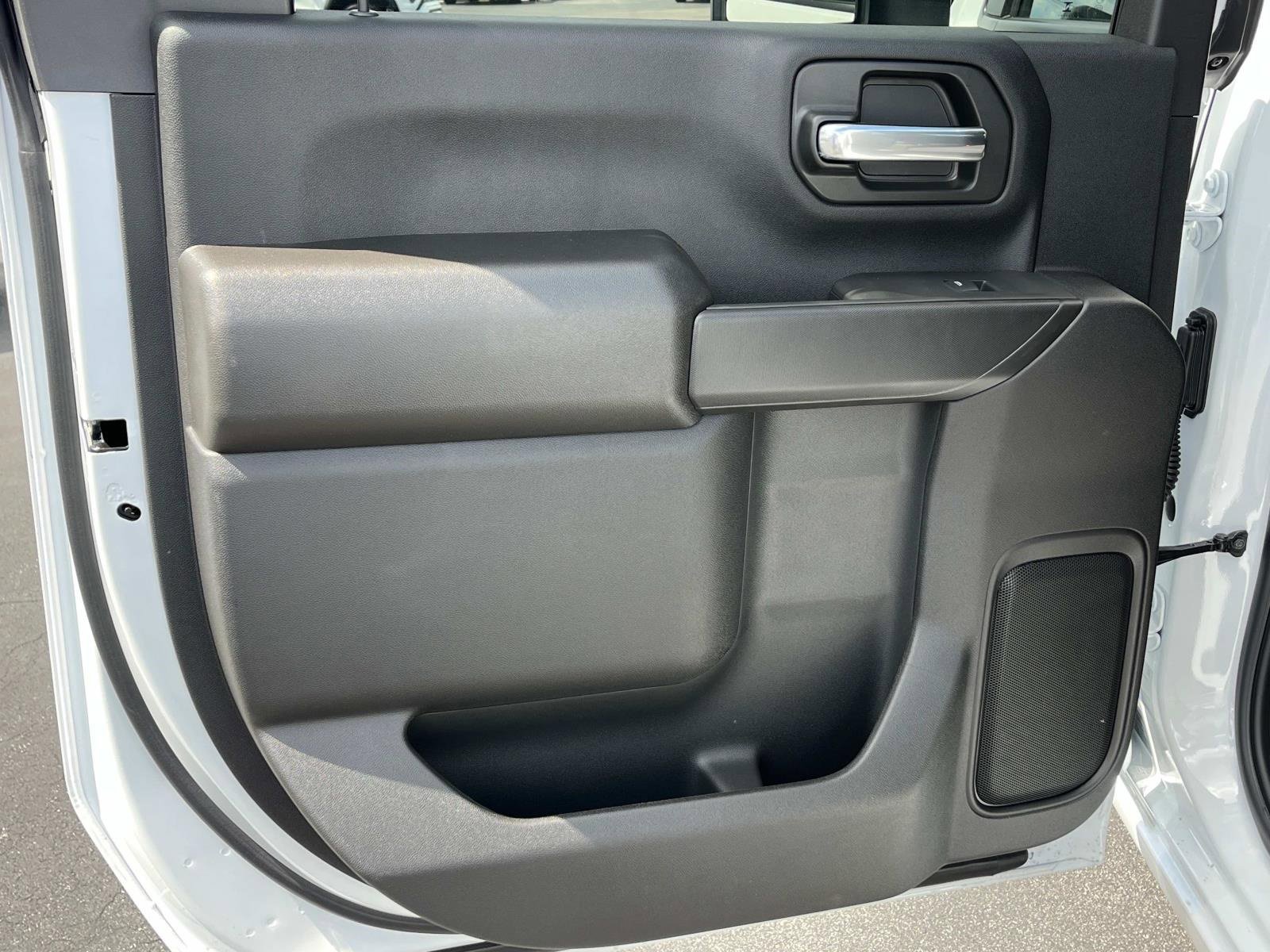 2026 Toyota RAV4 HD Pro photo 16
