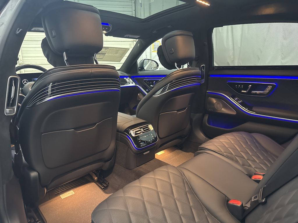 2026 Mercedes Benz S 580 4MATIC photo 14