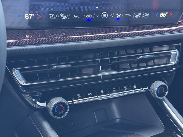 2025 Chevrolet Traverse RS photo 20