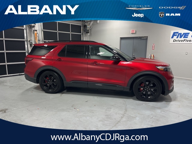 2020 Ford Explorer ST's photo