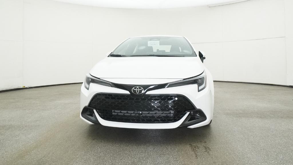 2025 Toyota Corolla SE photo 2