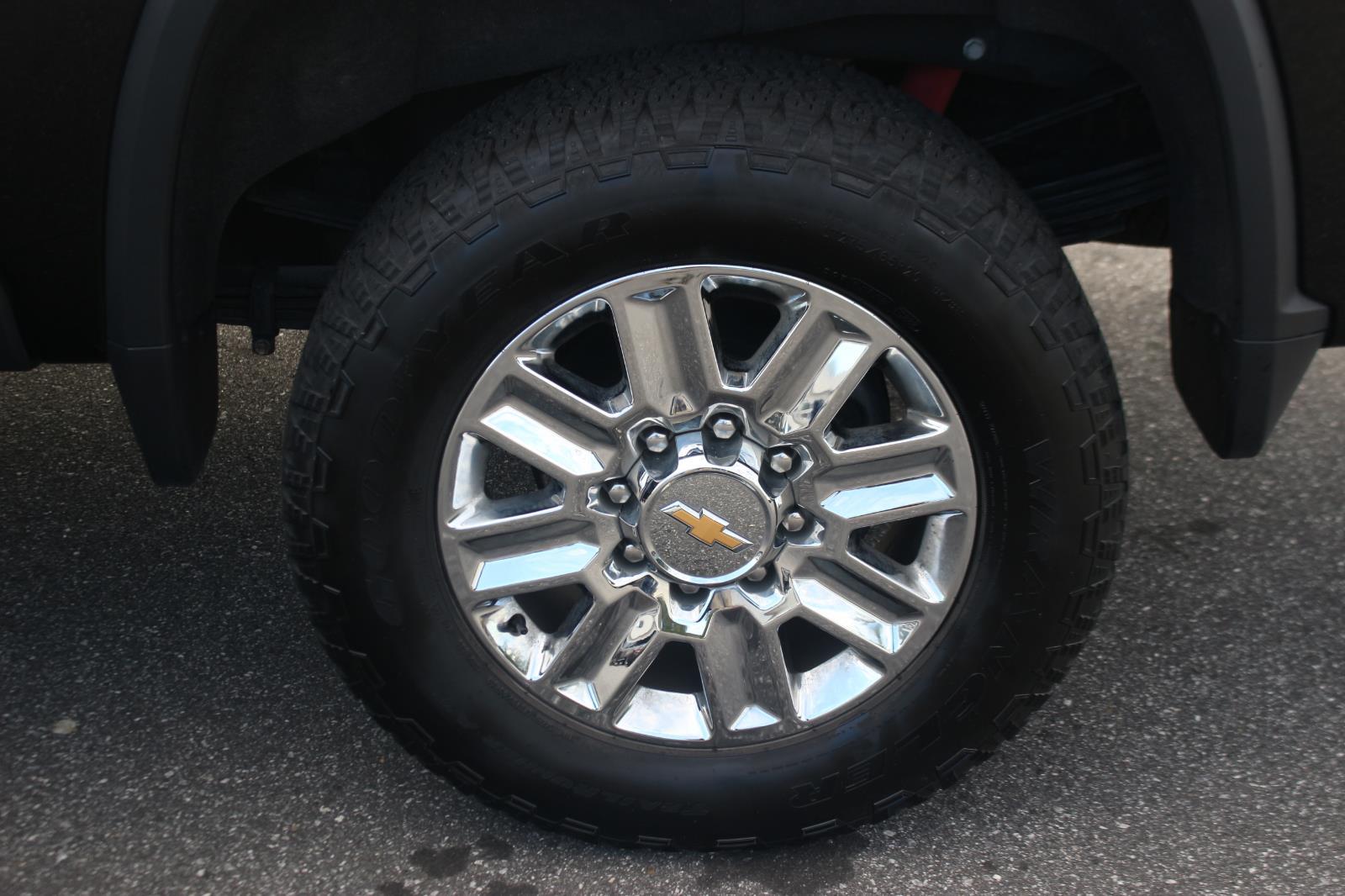 2024 Chevrolet Silverado 3500HD High Country photo 40