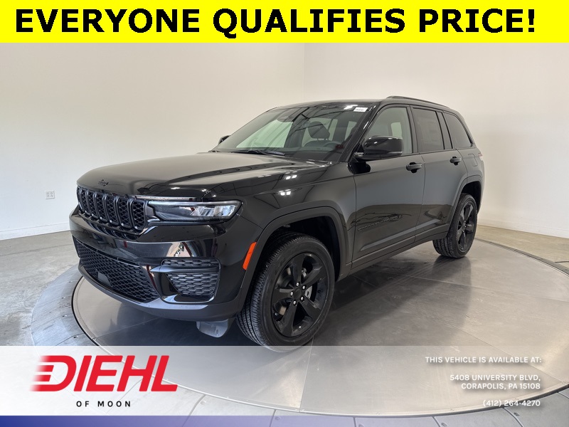 2025 Jeep Grand Cherokee Laredo X photo 3