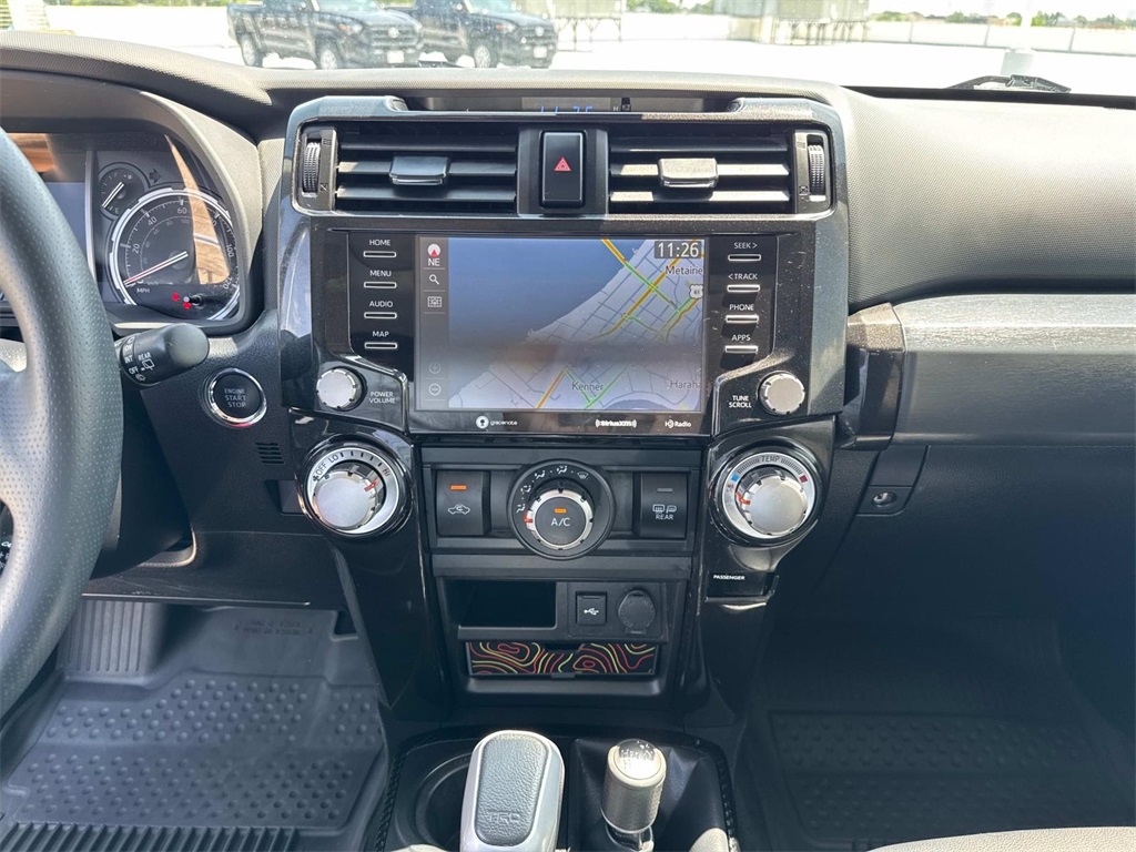 2022 Toyota 4Runner TRD Off-Road Premium photo 25