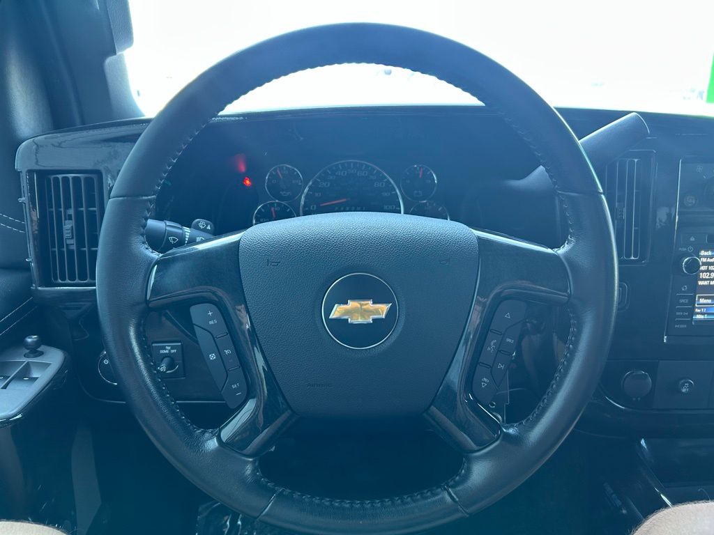 2021 Chevrolet Express LS photo 11