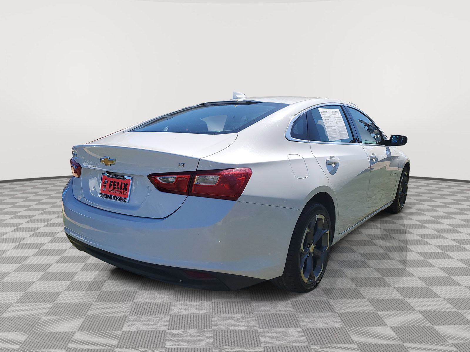 2023 Chevrolet Malibu 1LT photo 3
