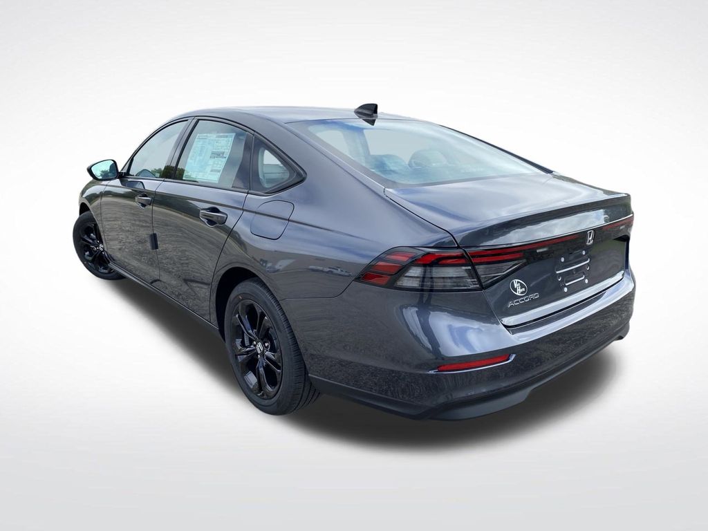 2025 Honda Accord SE photo 2