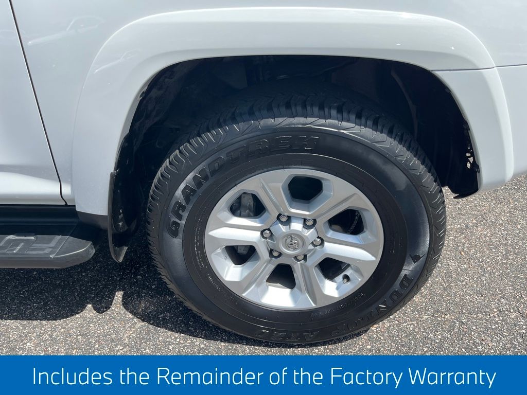 2024 Toyota 4Runner SR5 Premium photo 4