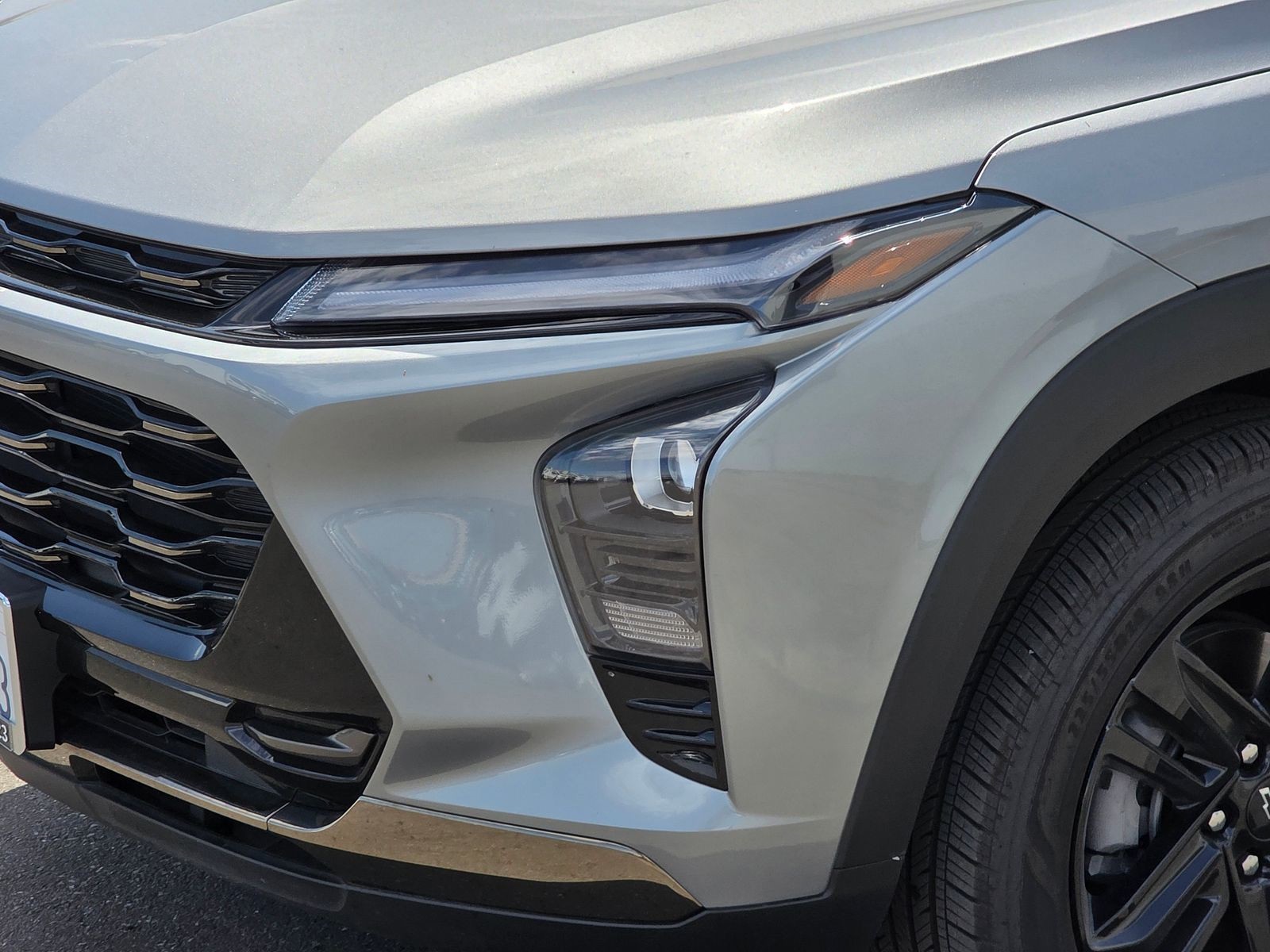 2025 Chevrolet Trax ACTIV photo 2