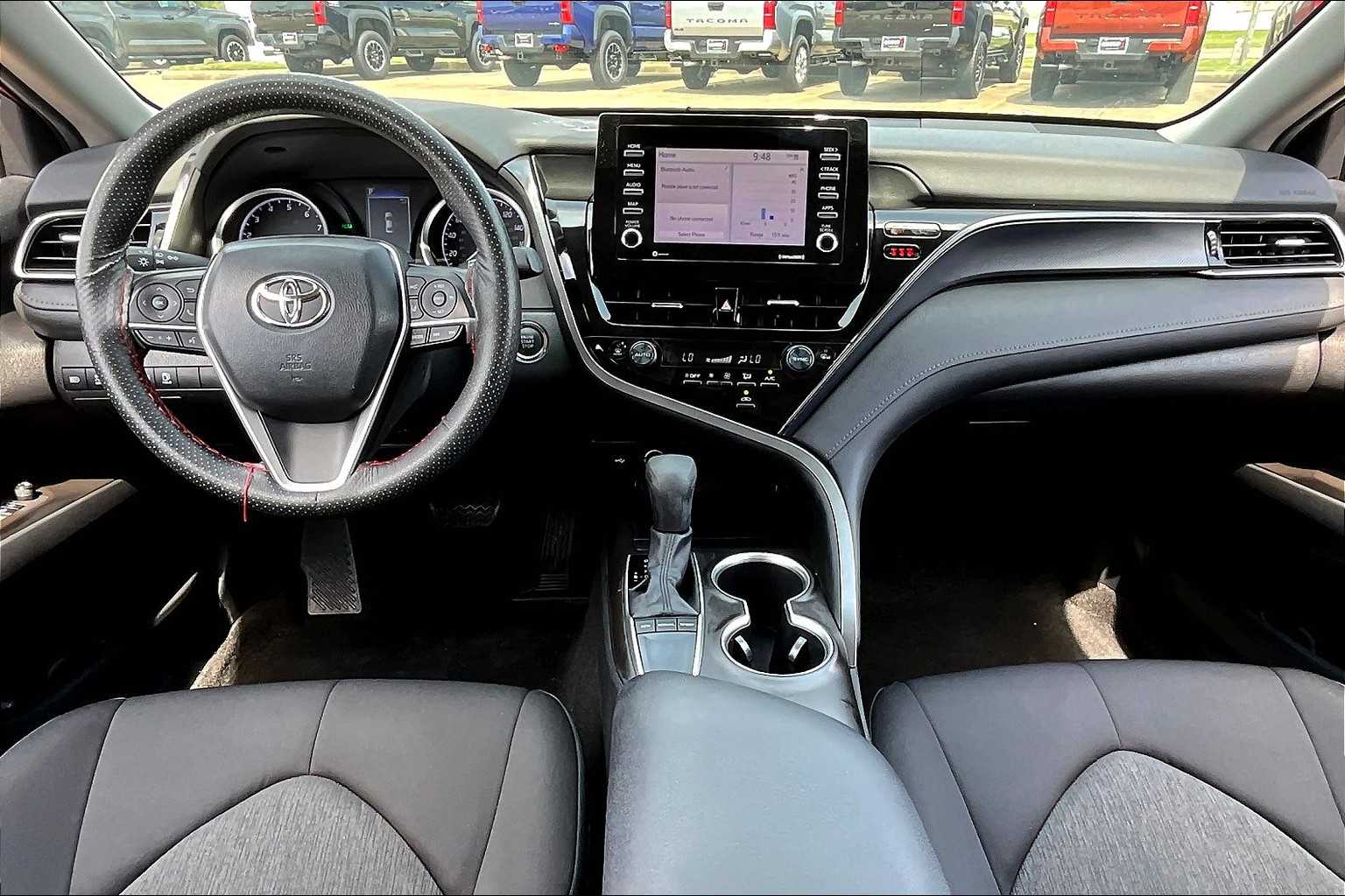 2022 Toyota Camry LE photo 15