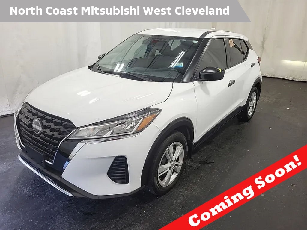 2024 Nissan Kicks S's photo