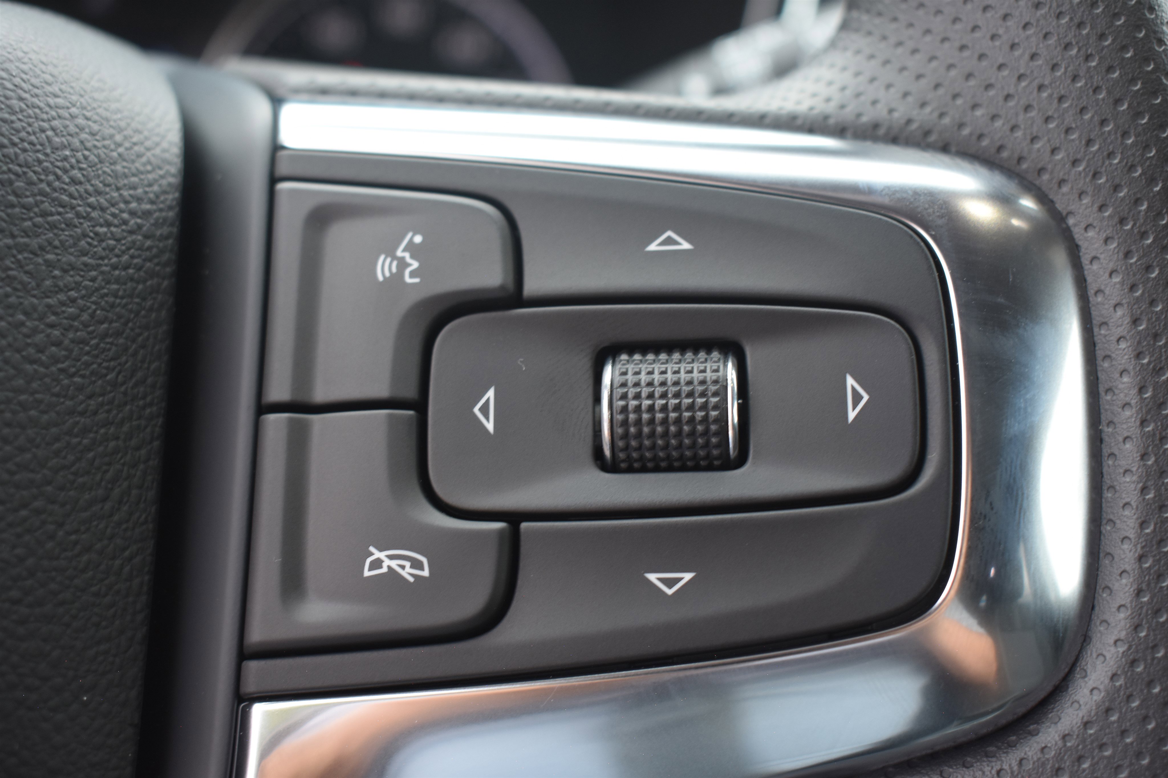 2025 Chevrolet Blazer 2LT photo 15