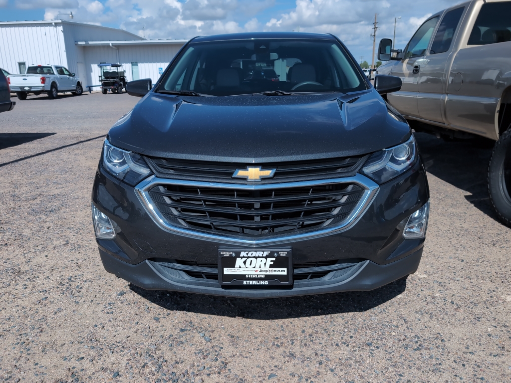 2021 Chevrolet Equinox LS photo 2