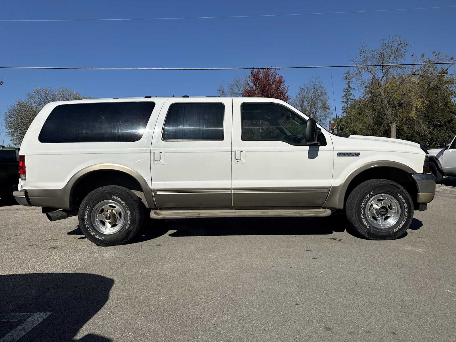 2001 Ford Excursion Limited photo 4
