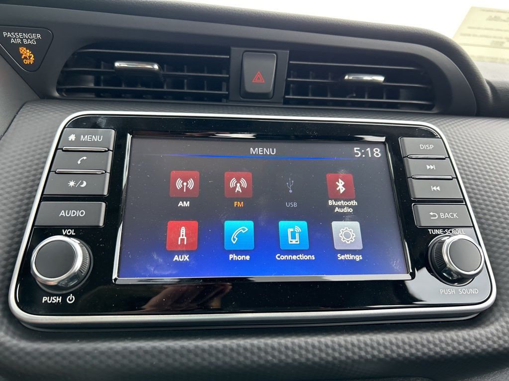 2024 Nissan Kicks S photo 25