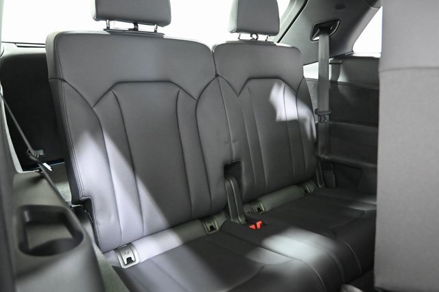 2025 Audi Q7 55 Premium Plus photo 22