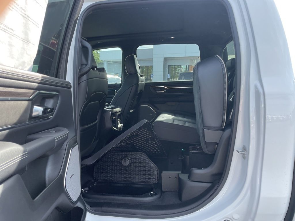 2026 Ram 1500 Laramie photo 29