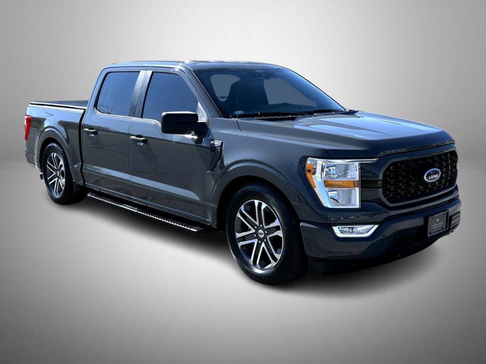 2021 Ford F-150 XL photo 3