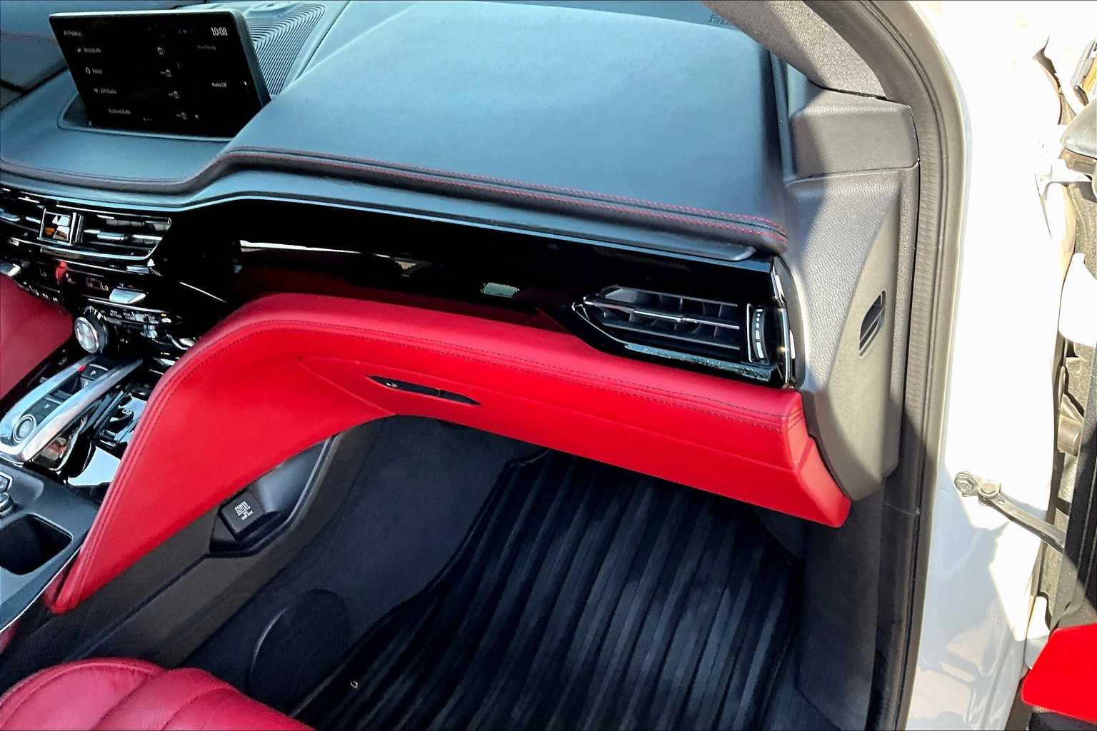 2022 Acura MDX Type S Advance photo 16