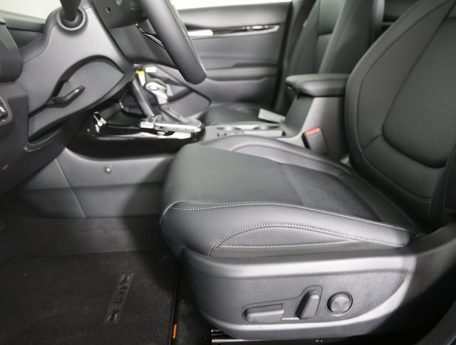 2025 Kia Seltos SX photo 10