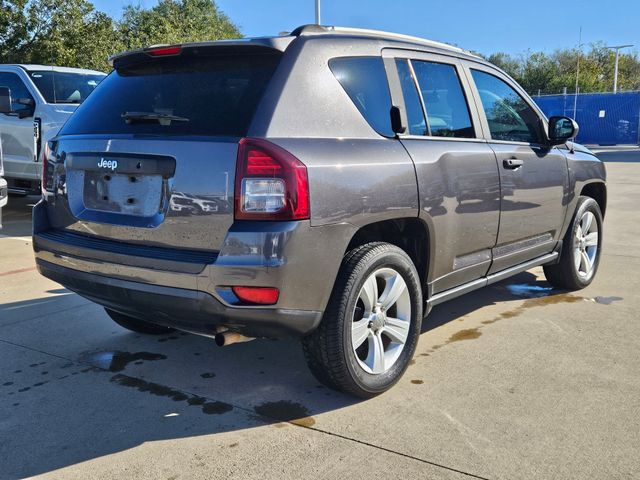 2015 Jeep Compass Sport photo 4