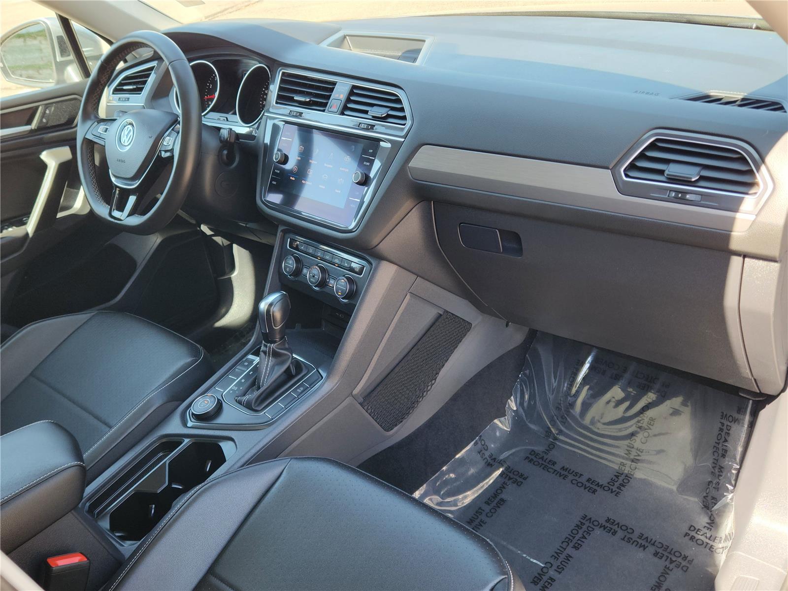 2021 Volkswagen Tiguan SE photo 8