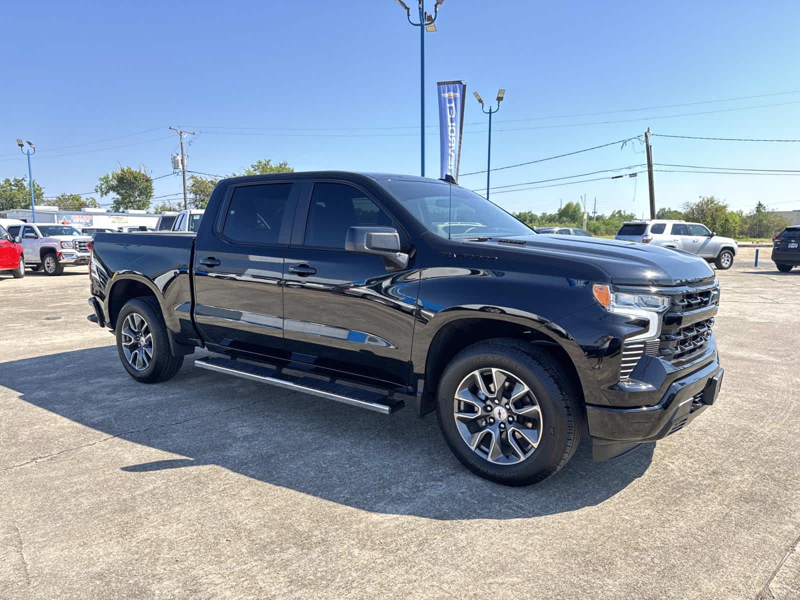2025 Chevrolet Silverado RST photo 5
