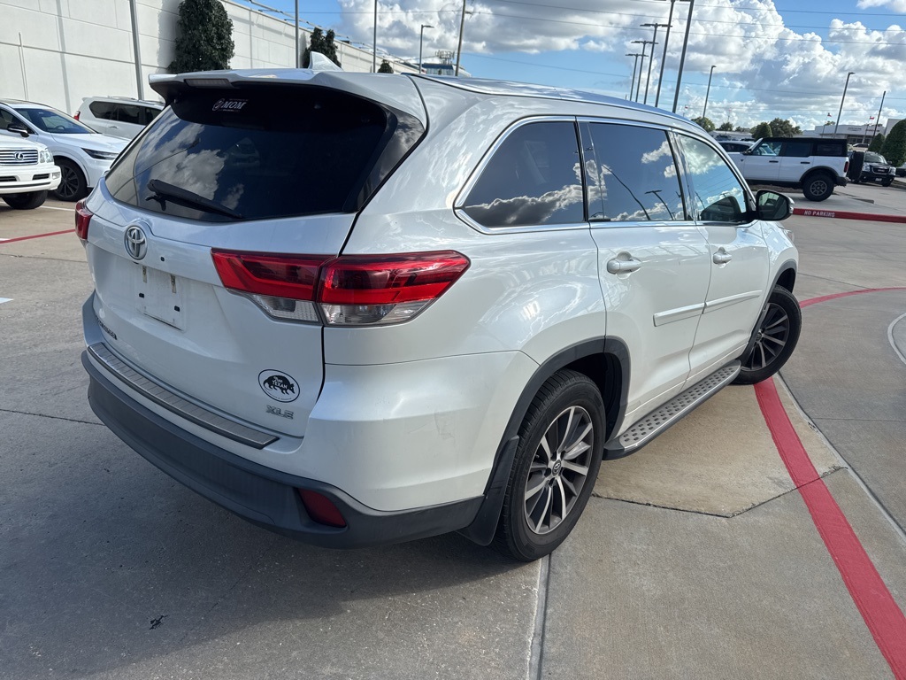 2018 Toyota Highlander XLE photo 3