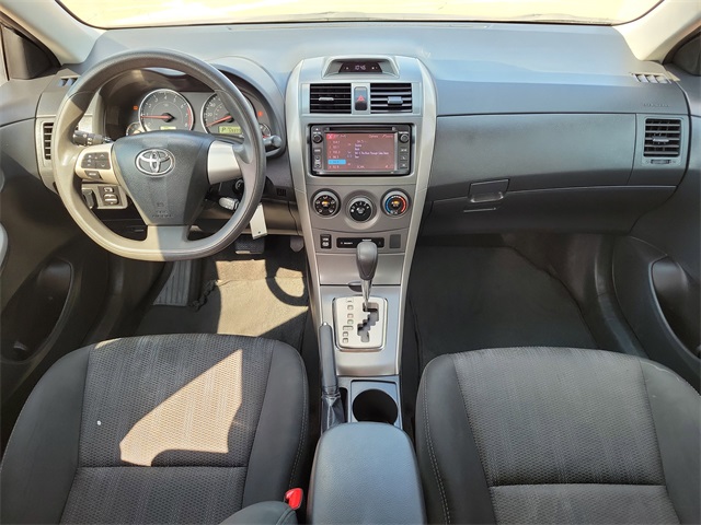 2013 Toyota Corolla S photo 11