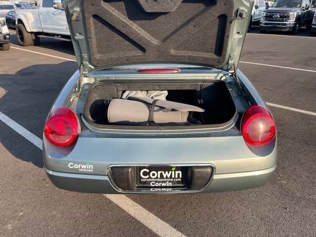 2004 Ford Thunderbird Base photo 12