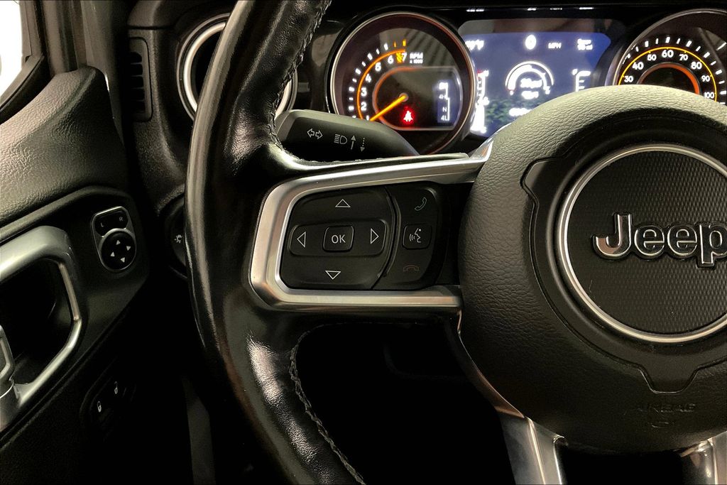 2021 Jeep Wrangler Unlimited Sahara Altitude photo 18