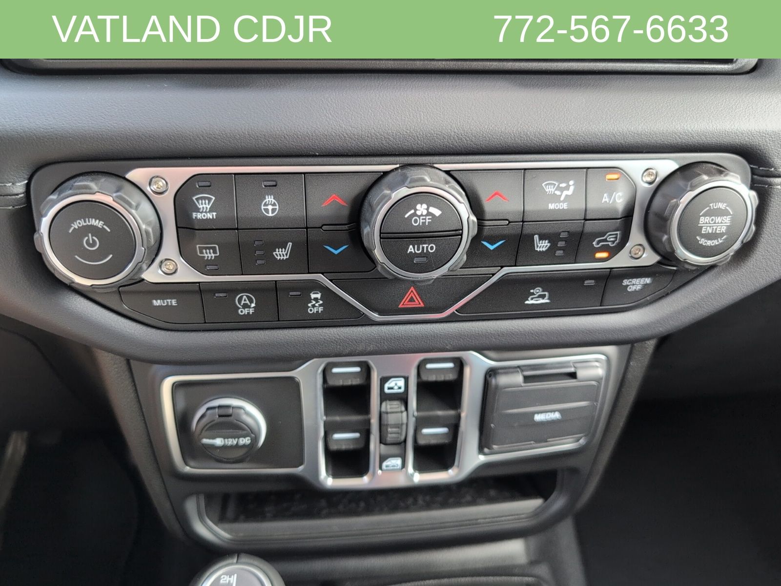 2025 Jeep Gladiator Sport photo 20