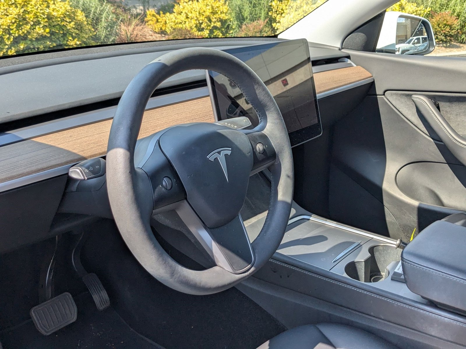 Used 2021 Tesla Model Y Long Range with VIN 5YJYGDEEXMF153700 for sale in Northfield, Minnesota