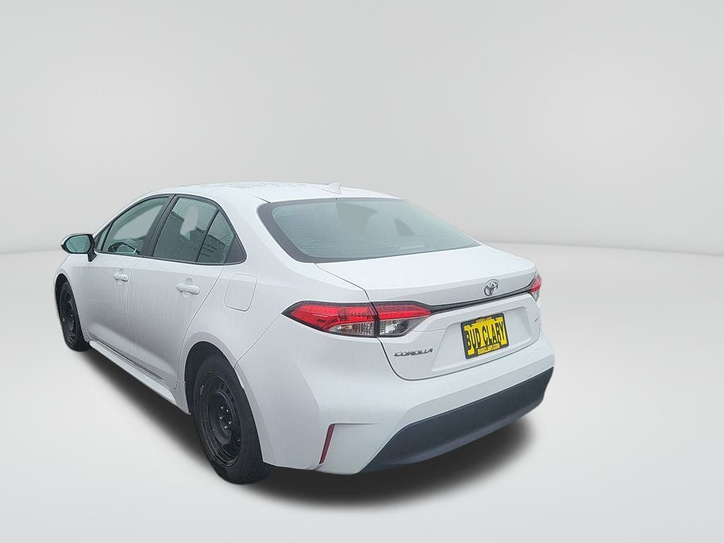 2024 Toyota Corolla LE photo 3
