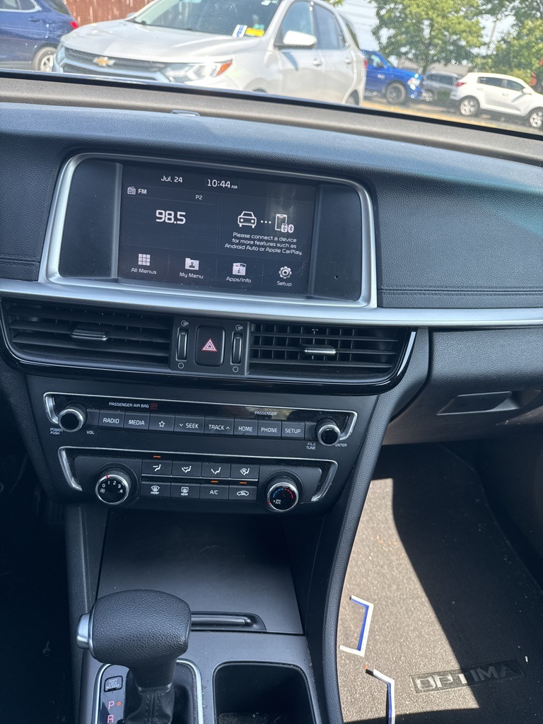 2020 Kia Optima LX photo 8